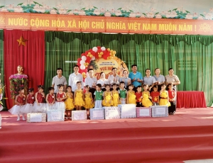 Rộn ràng tiếng cười trong ngày “Vui hội trăng rằm” tại trường mầm non Đồng Tâm